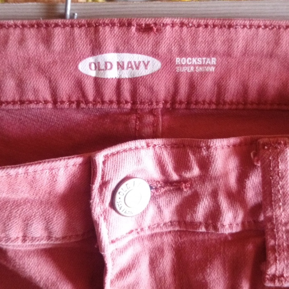 Old Navy Women's Coral Skinny Jeans - Picture 2 of 10